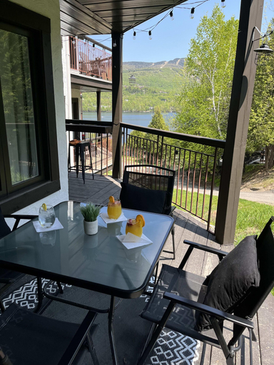 Room 2, Beautiful Condo 3-eleven at Tremblant Citq 295535, Les Laurentides
