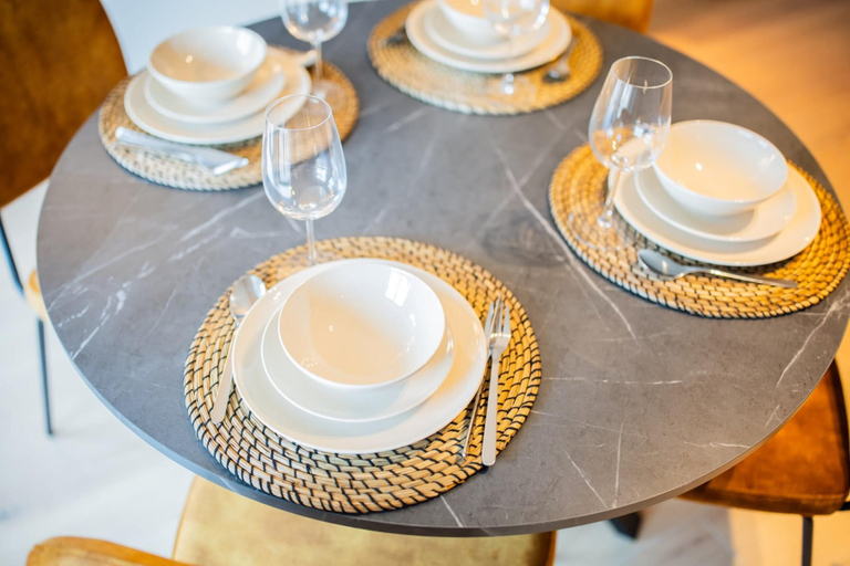 Food & Drinks, Alphabet 3 Bedroom Serviced Apartment -pk-, Rotterdam