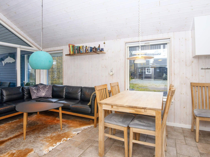 Dining 4, 4 Person Holiday Home in Kibaek, Herning