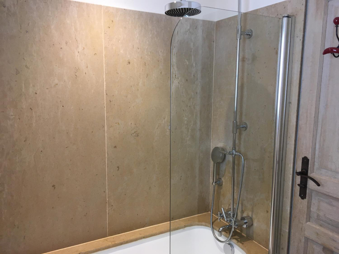Bathroom 3, Le clos des 7 palmiers, Var