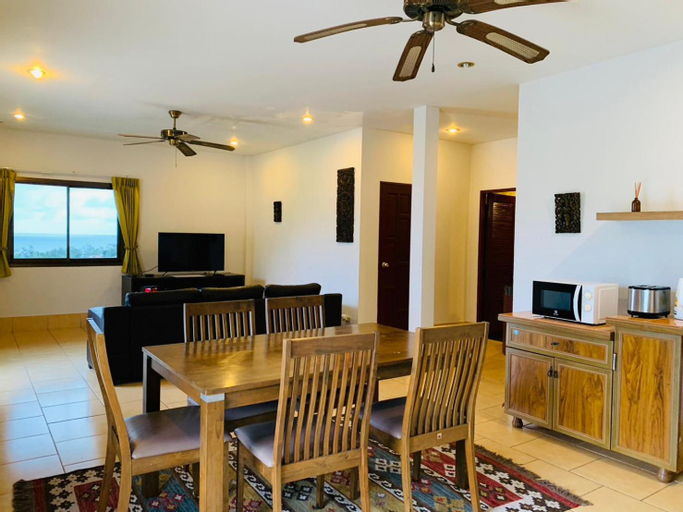 Dining Room 4