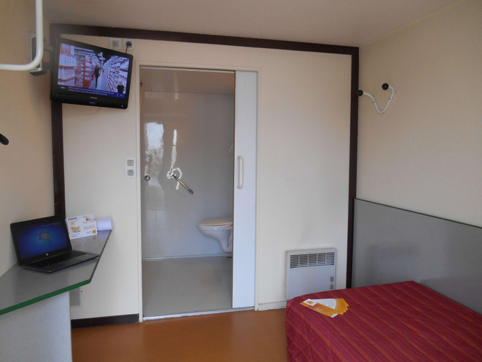 Bedroom 3, Hôtel Première Classe Montluçon - Saint Victor, Allier