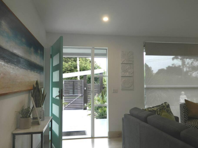 Others 2, Beachside Rosebud Retreat with Wheelchair access, Melbourne