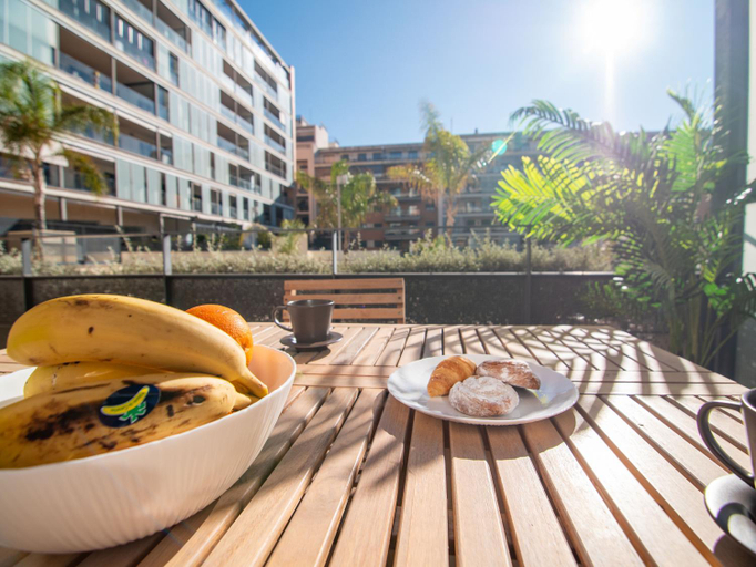 Food & Drinks, MD Valterna Suites & Pool, Valencia