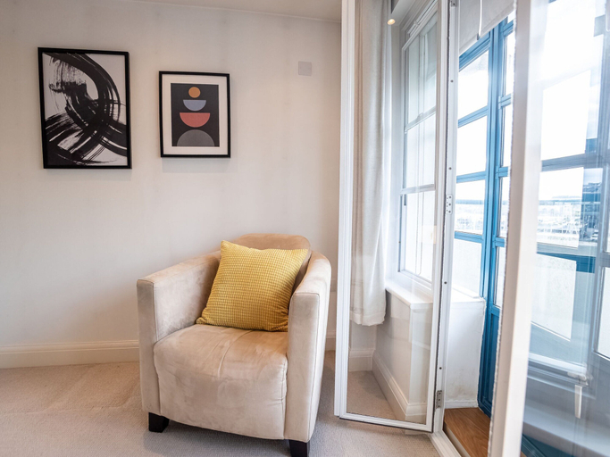 Room 5, 2BR Harbor View Near Babbacoombe Selfcheck-in, Torbay