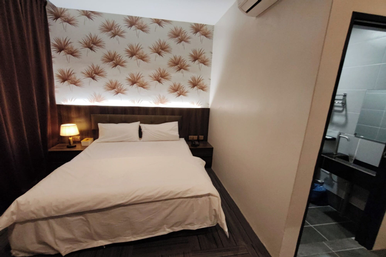 Bedroom 25