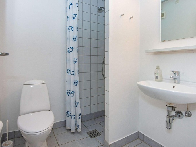 Bathroom 3, 6 Person Holiday Home in Hojer, Tønder