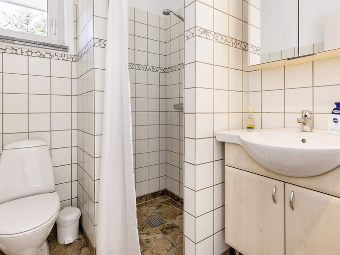Bathroom 3, 5 Star Holiday Home in Hals, Aalborg