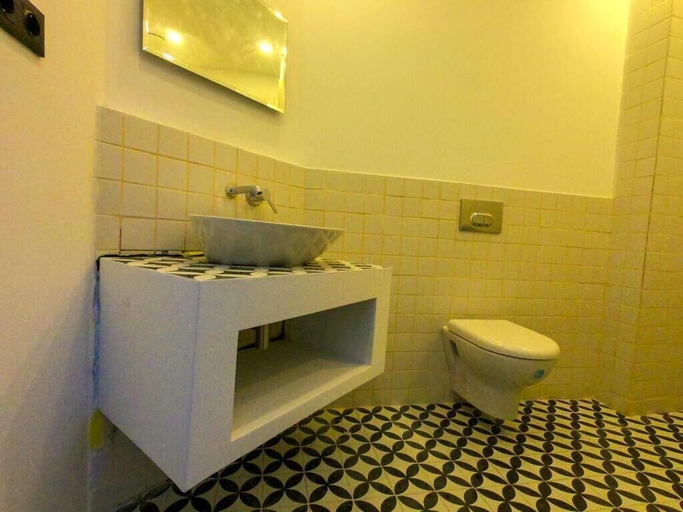 Bathroom 5, Pano Hotel, Batumi