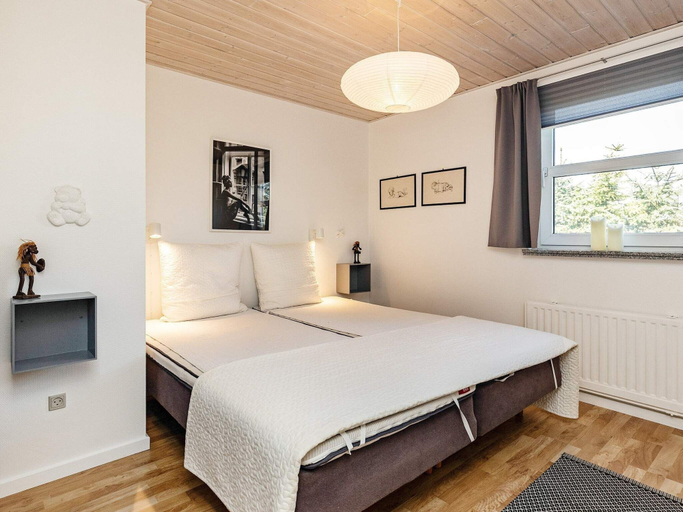 Bedroom 4, 5 Star Holiday Home in Hals, Aalborg