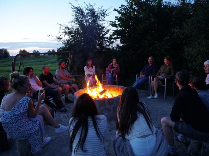 Food & Drinks 4, Diksmuide Mansion With Games, West-Vlaanderen