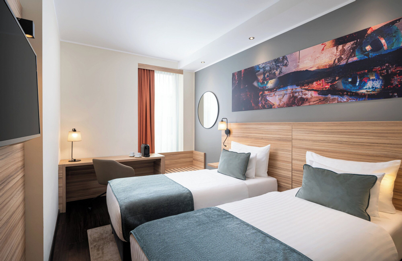 Bedroom 8