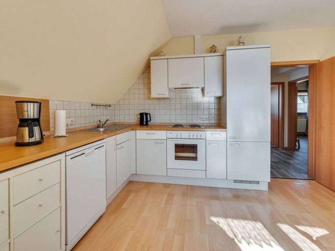 Private kitchen 4, Apartment in Westerwald With Private Balcony, Westerwaldkreis
