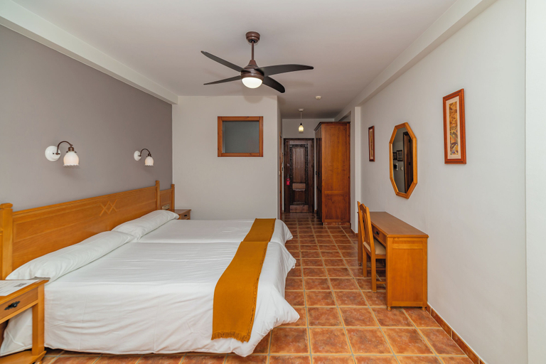 Bedroom 3, Hotel La Fragua II, Granada