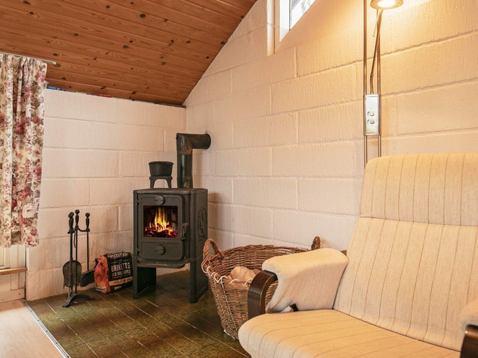 Others 5, 4 Person Holiday Home in Hals, Aalborg