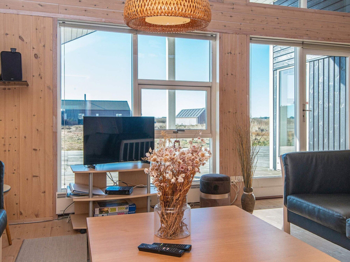 Others 4, 6 Person Holiday Home in Ringkobing-by Traum, Ringkøbing-Skjern