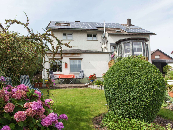 Exterior & Views, Attractive apartment in Bettenfeld with garden, Bernkastel-Wittlich