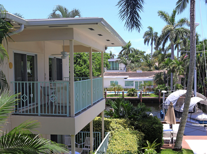 Exterior & Views 2, Villa Venezia, Broward