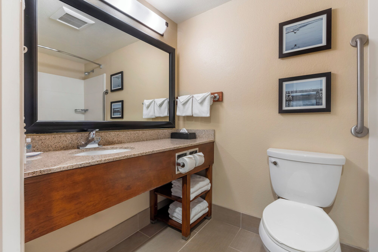 Bathroom 4, Comfort Inn Arcata - Humboldt Area, Humboldt