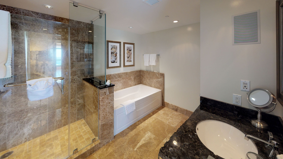 Bathroom 5, OUTRIGGER Honua Kai Resort & Spa, Maui