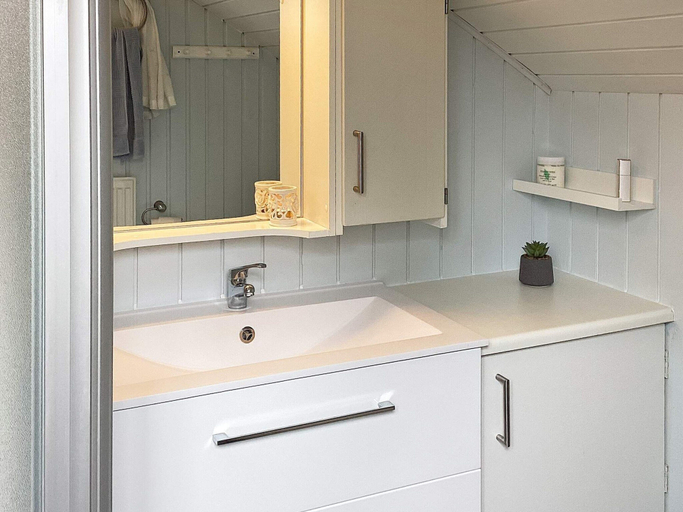 Bathroom 4, 4 Star Holiday Home in Ansager, Varde