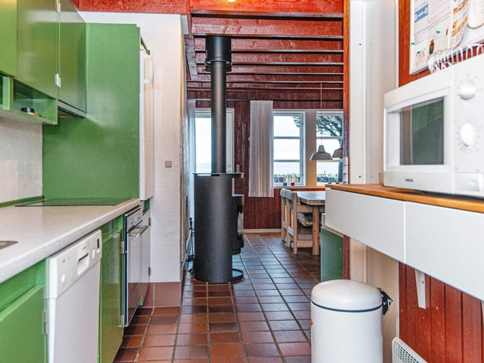 Others 4, 6 Person Holiday Home in Ebeltoft-by Traum, Syddjurs