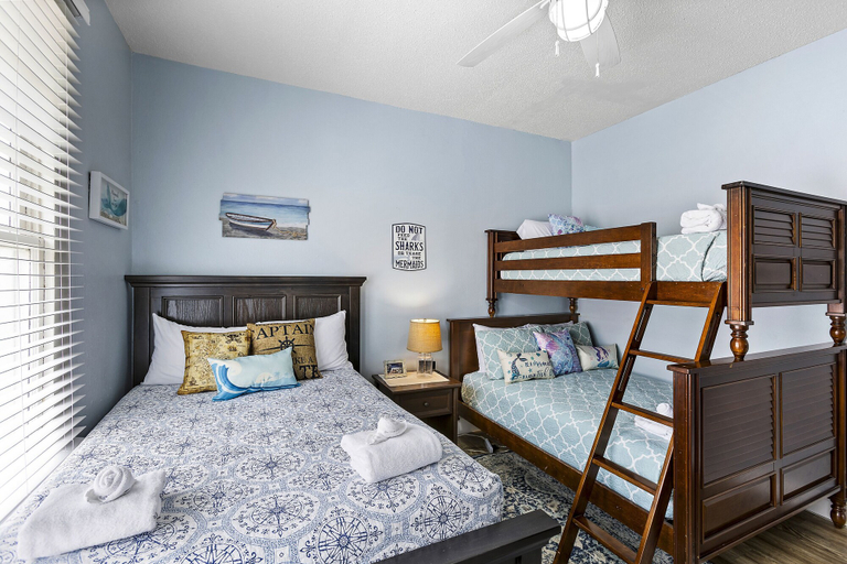 Bedroom 2, Beach Break, Galveston