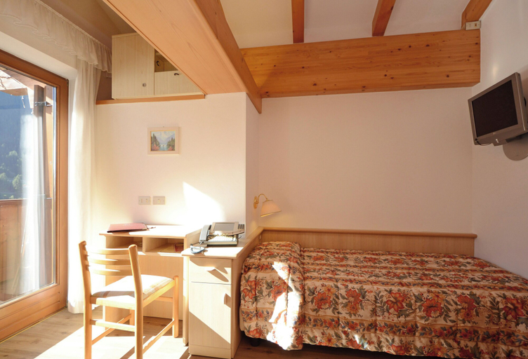 Bedroom 3, Hotel La Soldanella, Trento