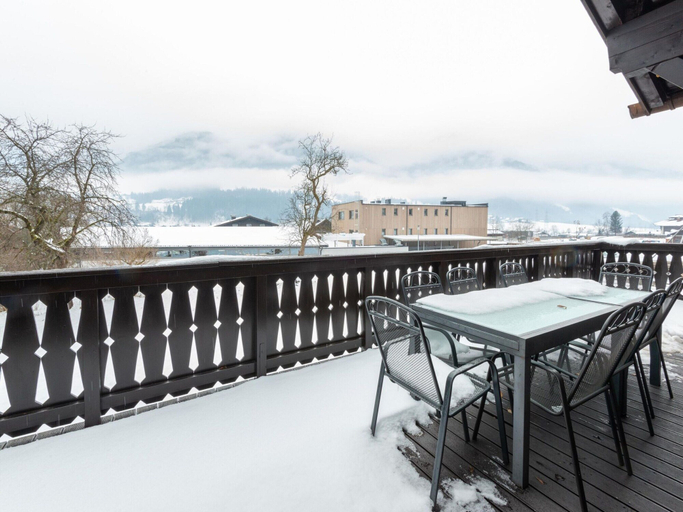 Others 5, Heritage Chalet in Niedernsill near Ski Area, Zell am See