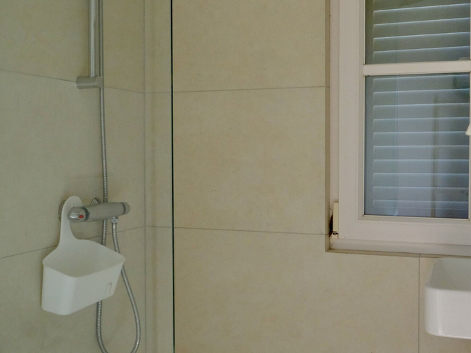 Bathroom 3, Delightful, Authentic Quinta with Swimming Pool near Beach & Towns, Loulé