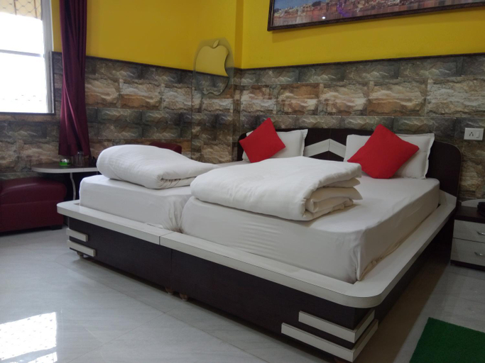 Bedroom 2, Hotel Bachchan Palace, Varanasi