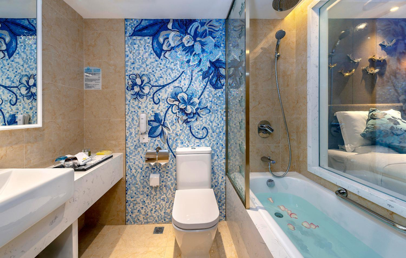Bathroom 4, Emperor Hotel, Macao