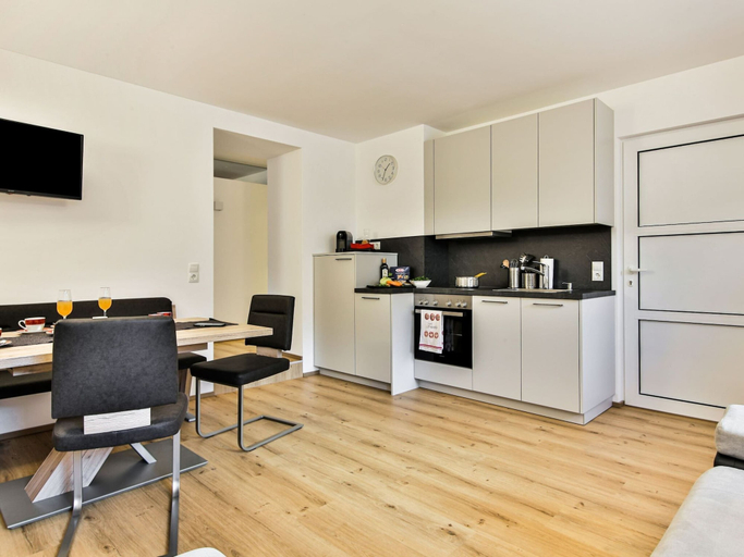 Private kitchen 2, Inviting Apartment in Inzing With Garden, Innsbruck Land