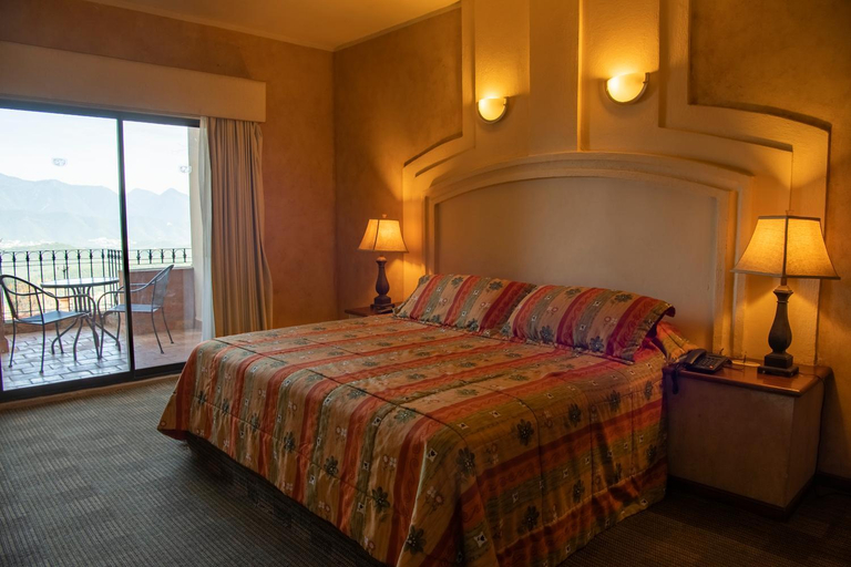 Bedroom 3, Hotel Hacienda Cola del Caballo, Santiago