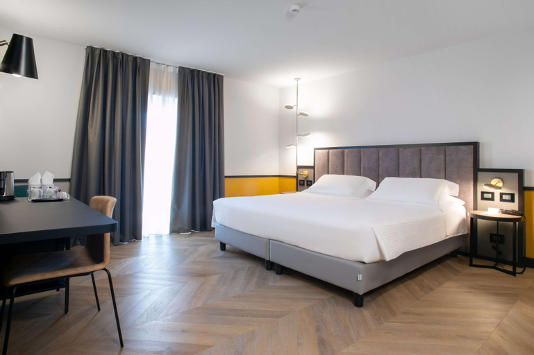 Bedroom 12