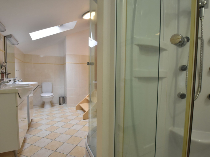 Bathroom 4, Holiday Home With Garden in Quiet Mountain Village, Jablonec nad Nisou