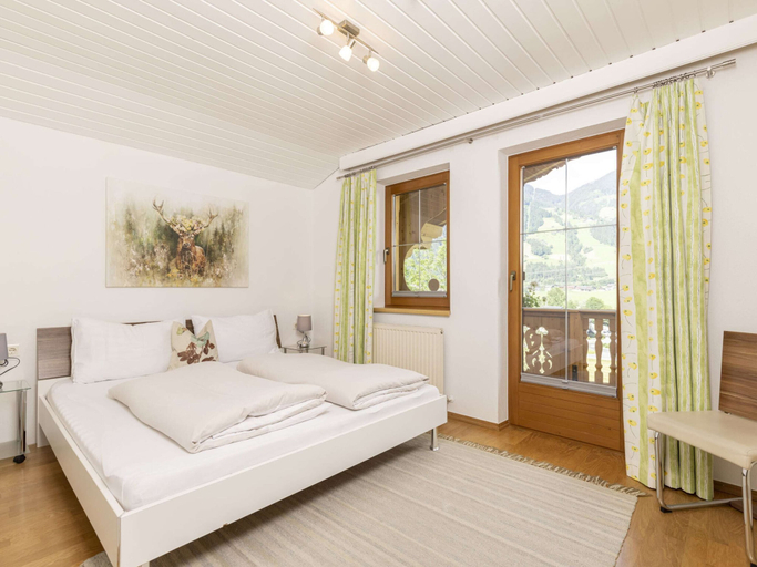 Bedroom 2, Beautiful Apartment in Ramsau With Balcony, Schwaz