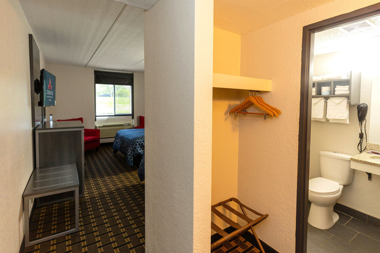 Bathroom 4, Coratel Inn & Suites by Jasper Mankato, Nicollet