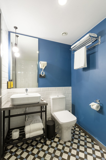 Bathroom 5, Spark by Hilton Tbilisi Biography, Tbilisi