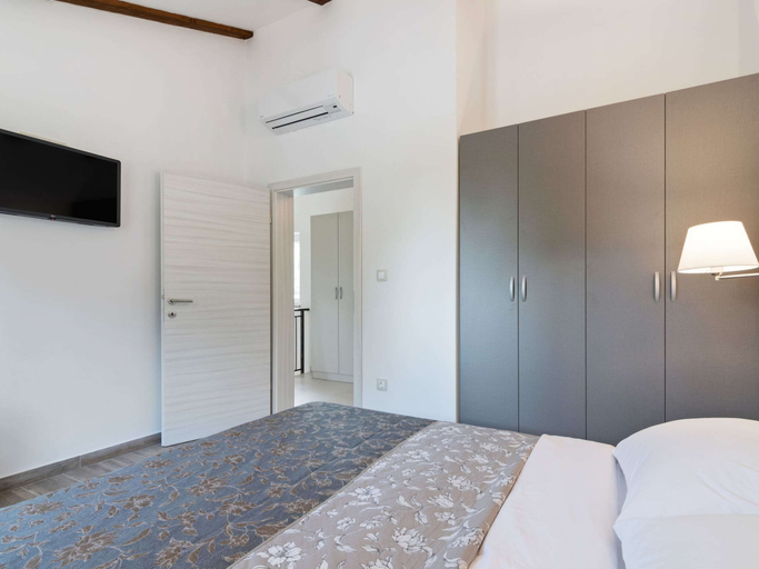 Bedroom 3, Quaint Holiday Home near Buzet with Terrace, Lanišće