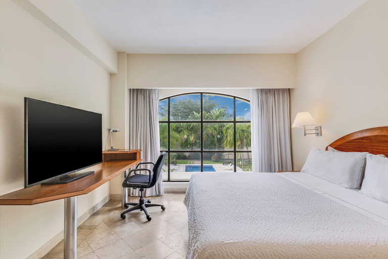 Bedroom 3, Fiesta Inn Colima, Colima
