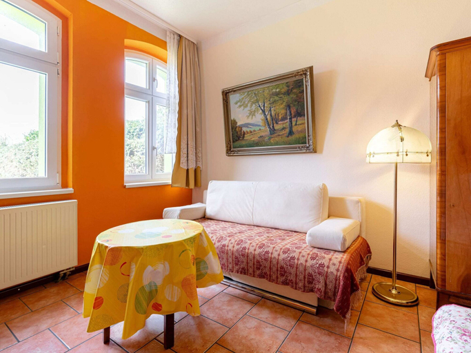 Bedroom 2, Apartment in Altentreptow With Garden, Mecklenburgische Seenplatte