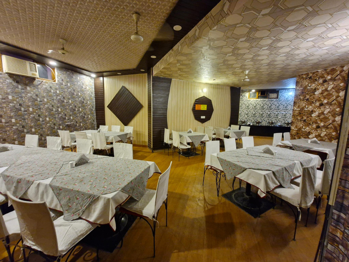 Food & Drinks 4, Hotel Sanctuary Resort, Sawai Madhopur