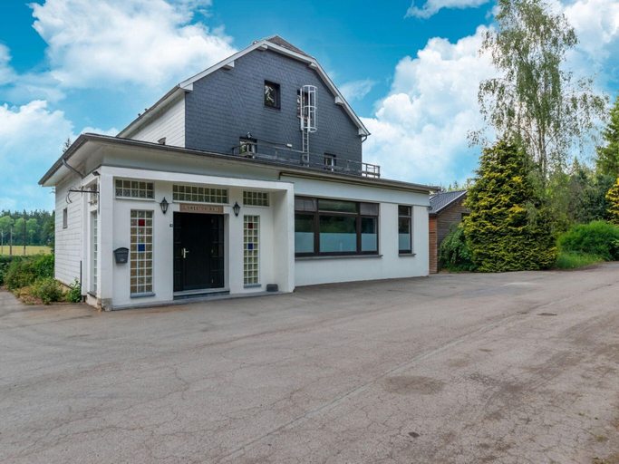 Exterior & Views 1, Mansion with Pool & Bar, Liège