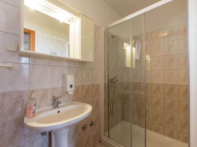 Bathroom, Holiday Home in Vodnjan Near Seabeach, Bale