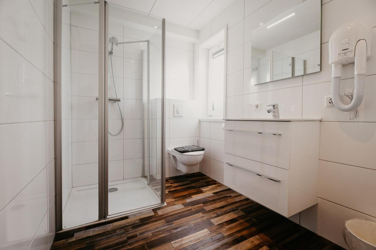 Bathroom 2, Appartementen Renesse, Schouwen-Duiveland