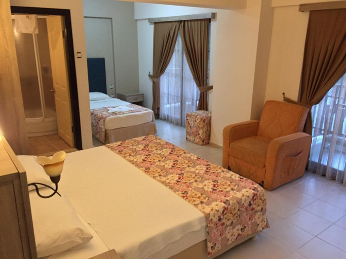 Bedroom 2, Hamle Hotel, Ula