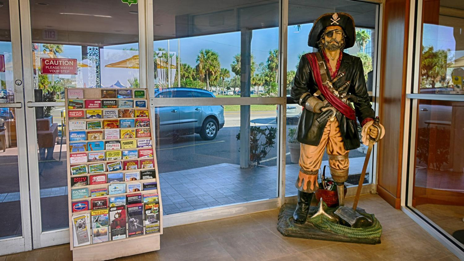 Public Area, Page Terrace Beachfront Hotel, Pinellas