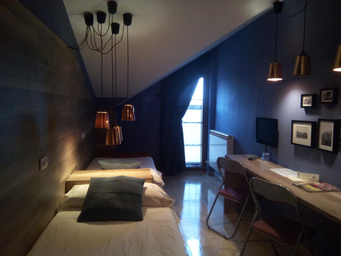 Others 2, Hostal Catalina de Austria, Palencia