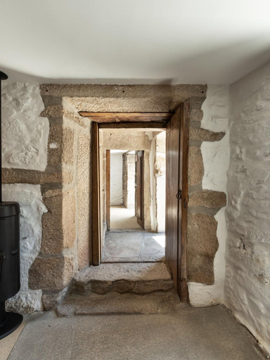 Public Area, Casa de Santa Cruz, Torre de Moncorvo